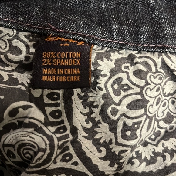 Seven7 size 12 bootcut jeans with silver pocket decoration - Picture 7 of 7